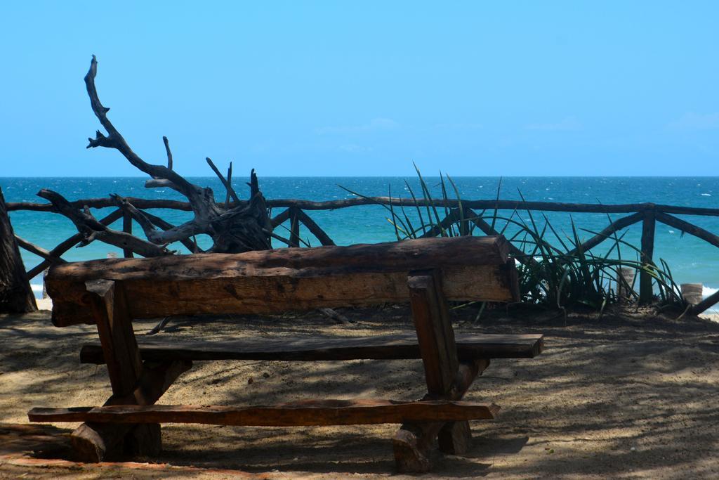 Na Beira Do Mar Pousada Prea Buitenkant foto